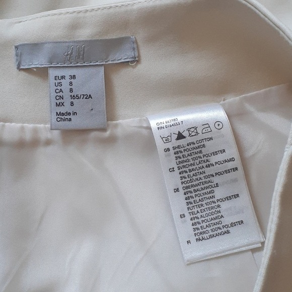 H&M creme colored skirt, size 8 - Picture 3 of 3